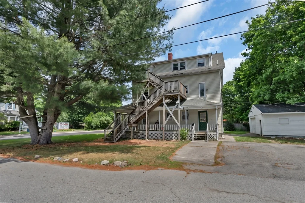 39 Hope St, Attleboro