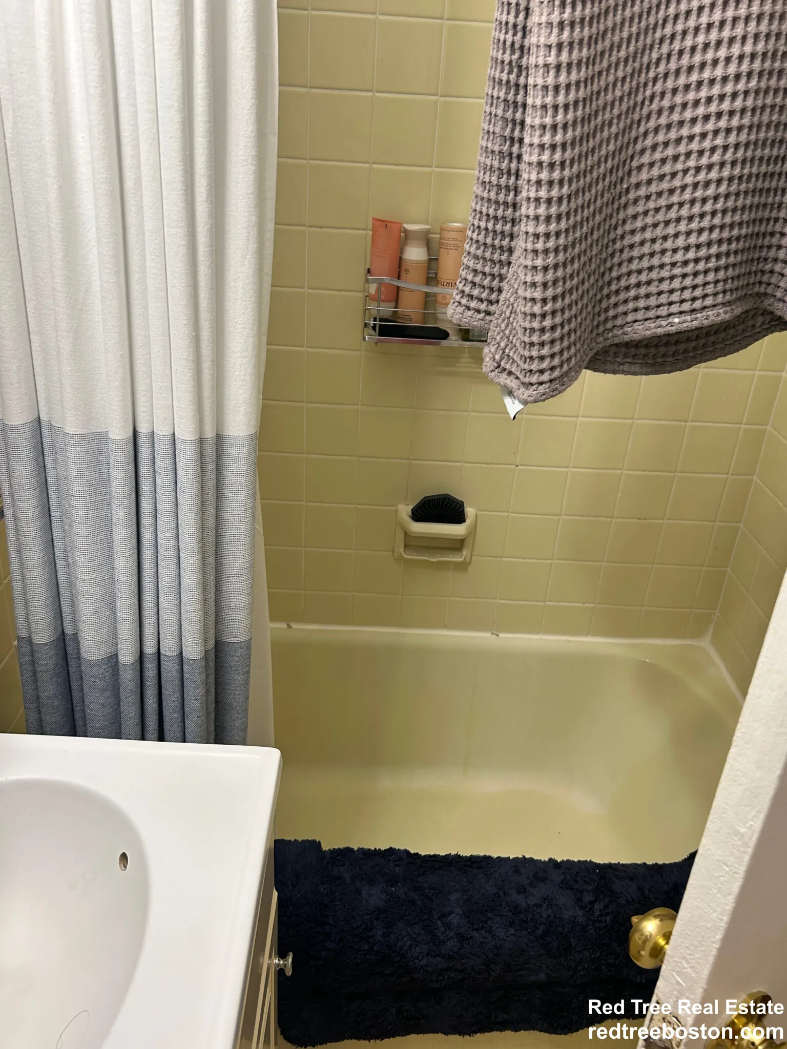 27 Bay State Rd, Fenway