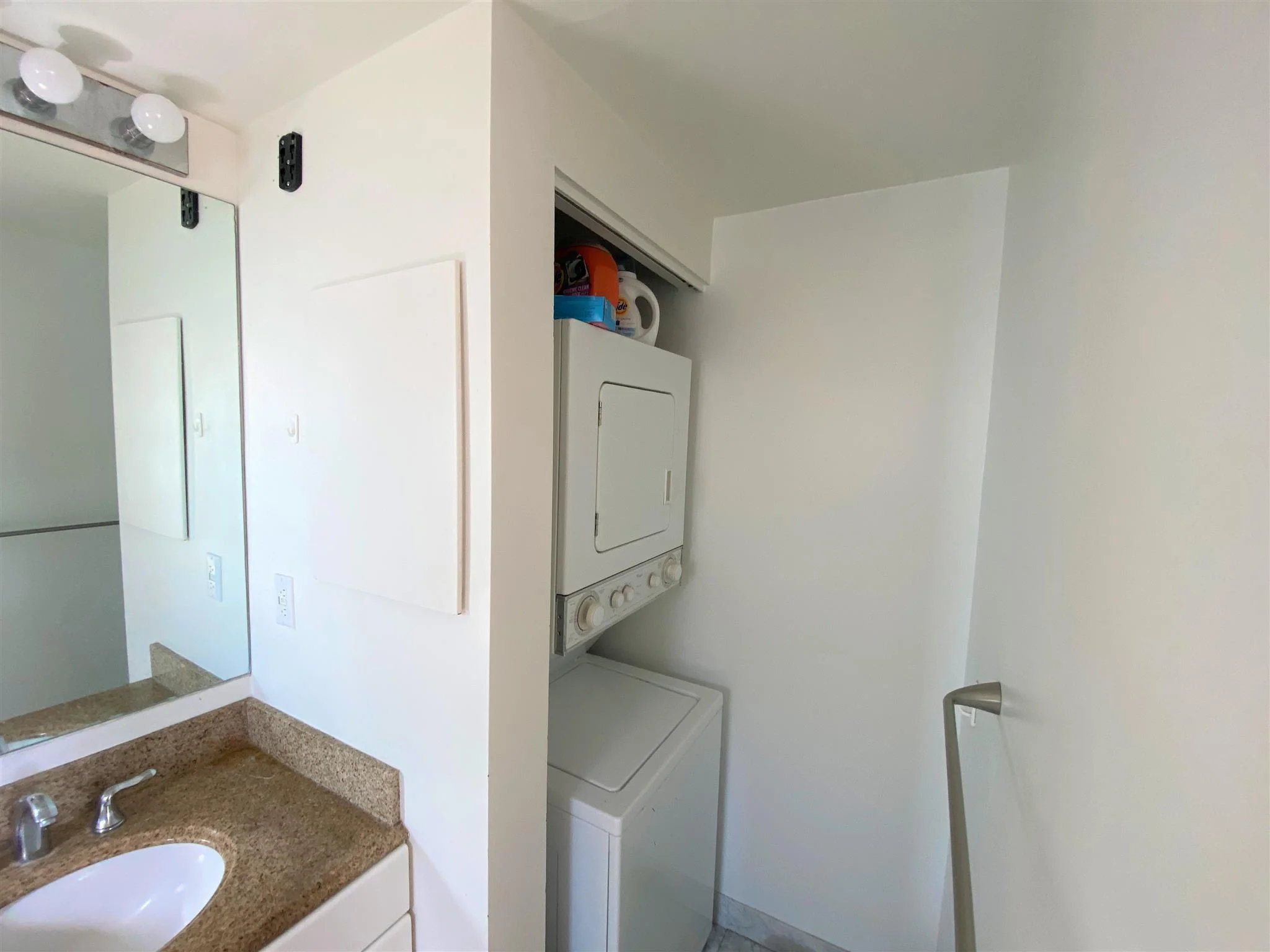 931 Massachusetts Ave, Mid-Cambridge