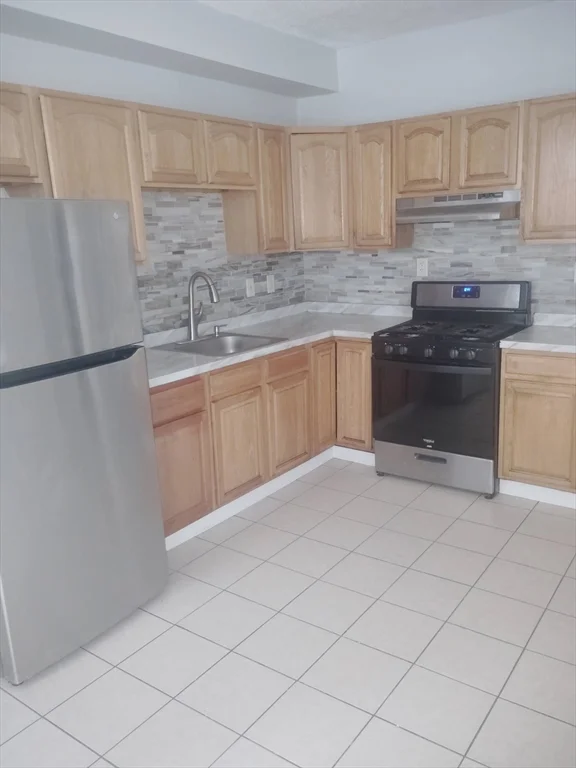 3145 Washington, Jamaica Plain