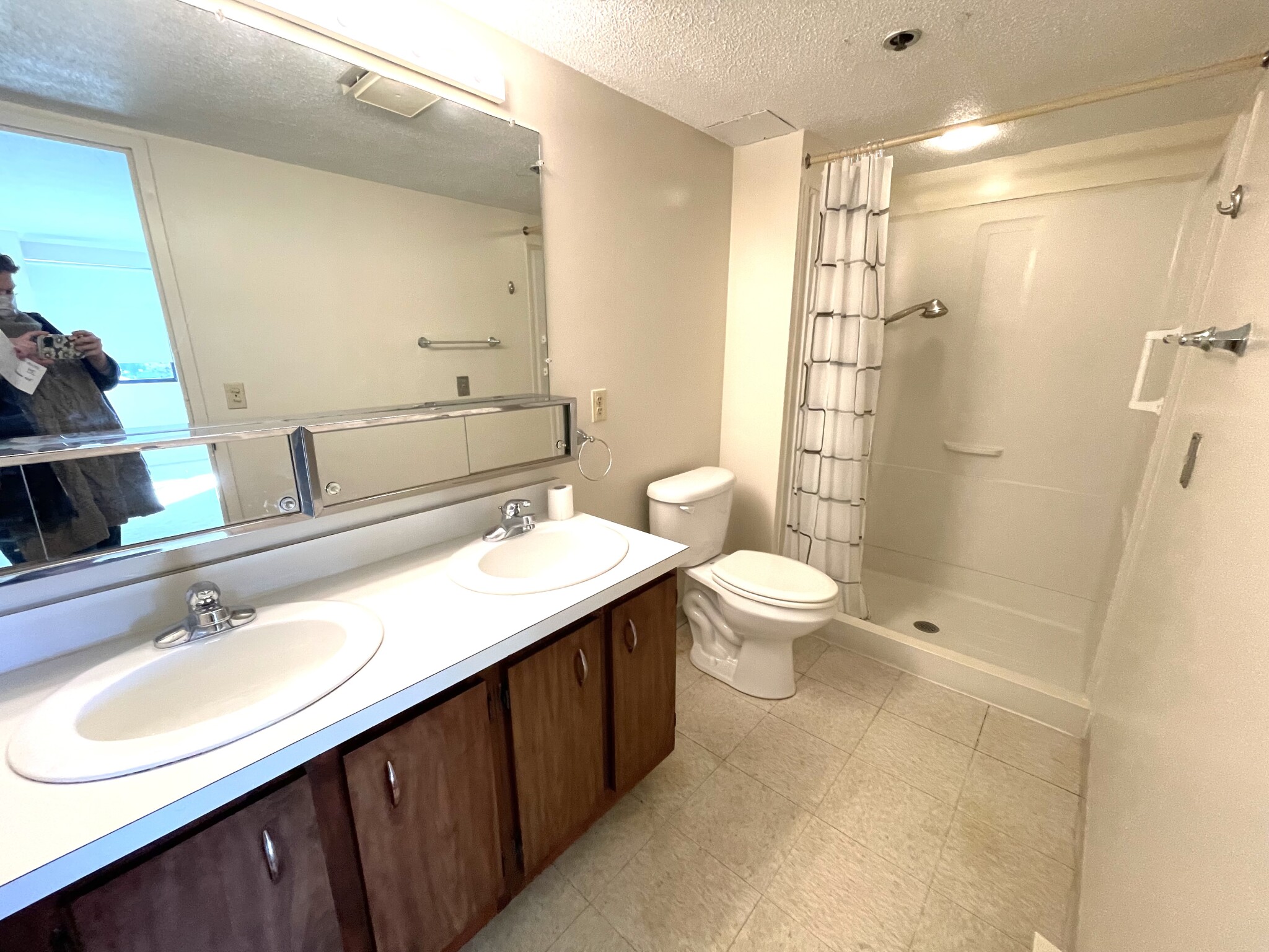 2 bed, 2 bath apartment for rent at 1731 Beacon St Unit 704., Washington Square — photo 12 of 17