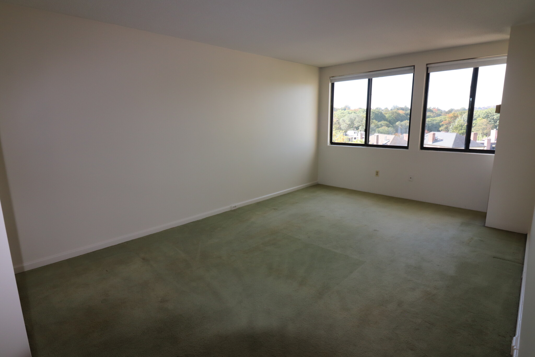 2 bed, 2 bath apartment for rent at 1731 Beacon St Unit 704., Washington Square — photo 5 of 17