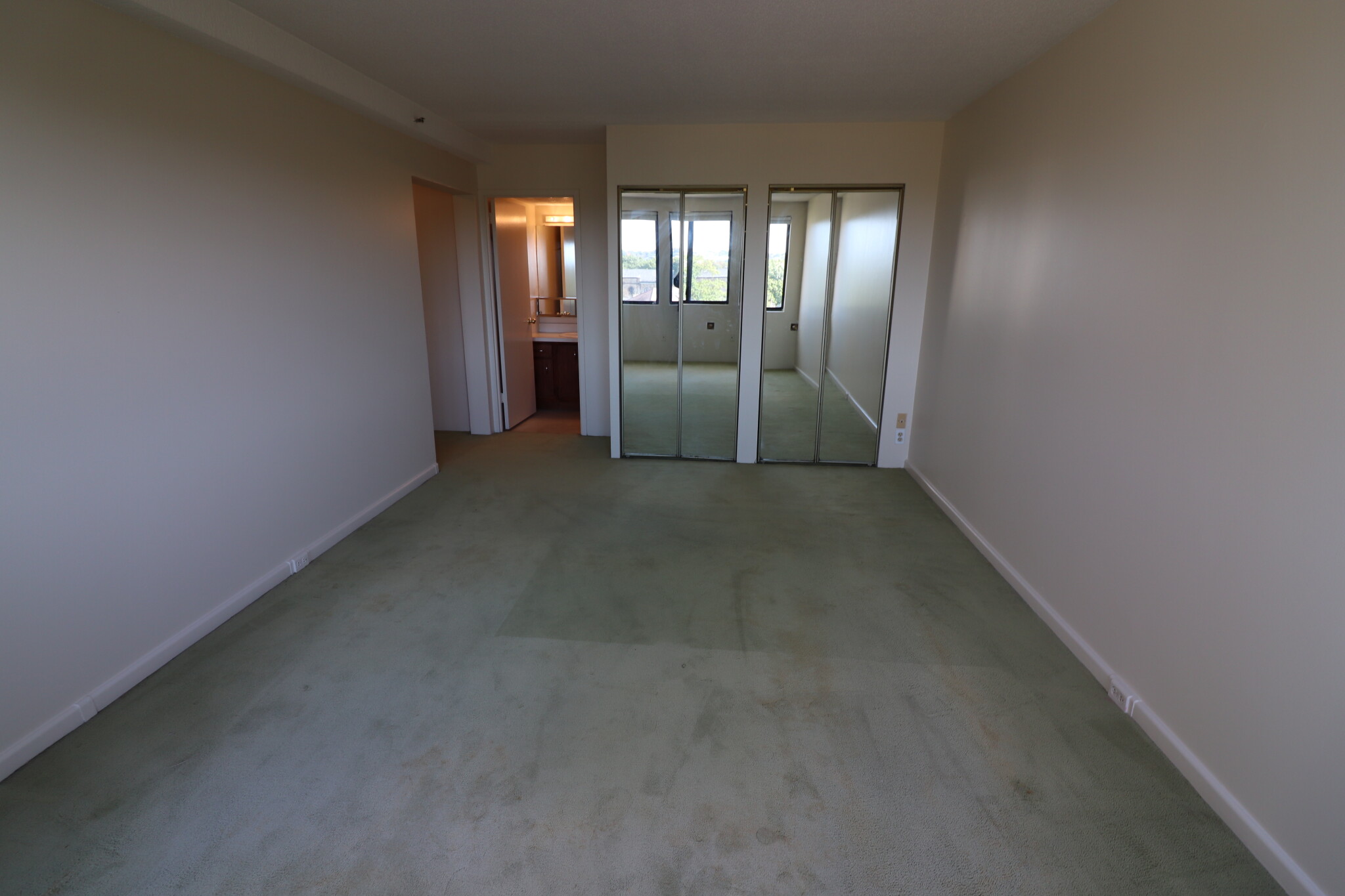2 bed, 2 bath apartment for rent at 1731 Beacon St Unit 704., Washington Square — photo 7 of 17
