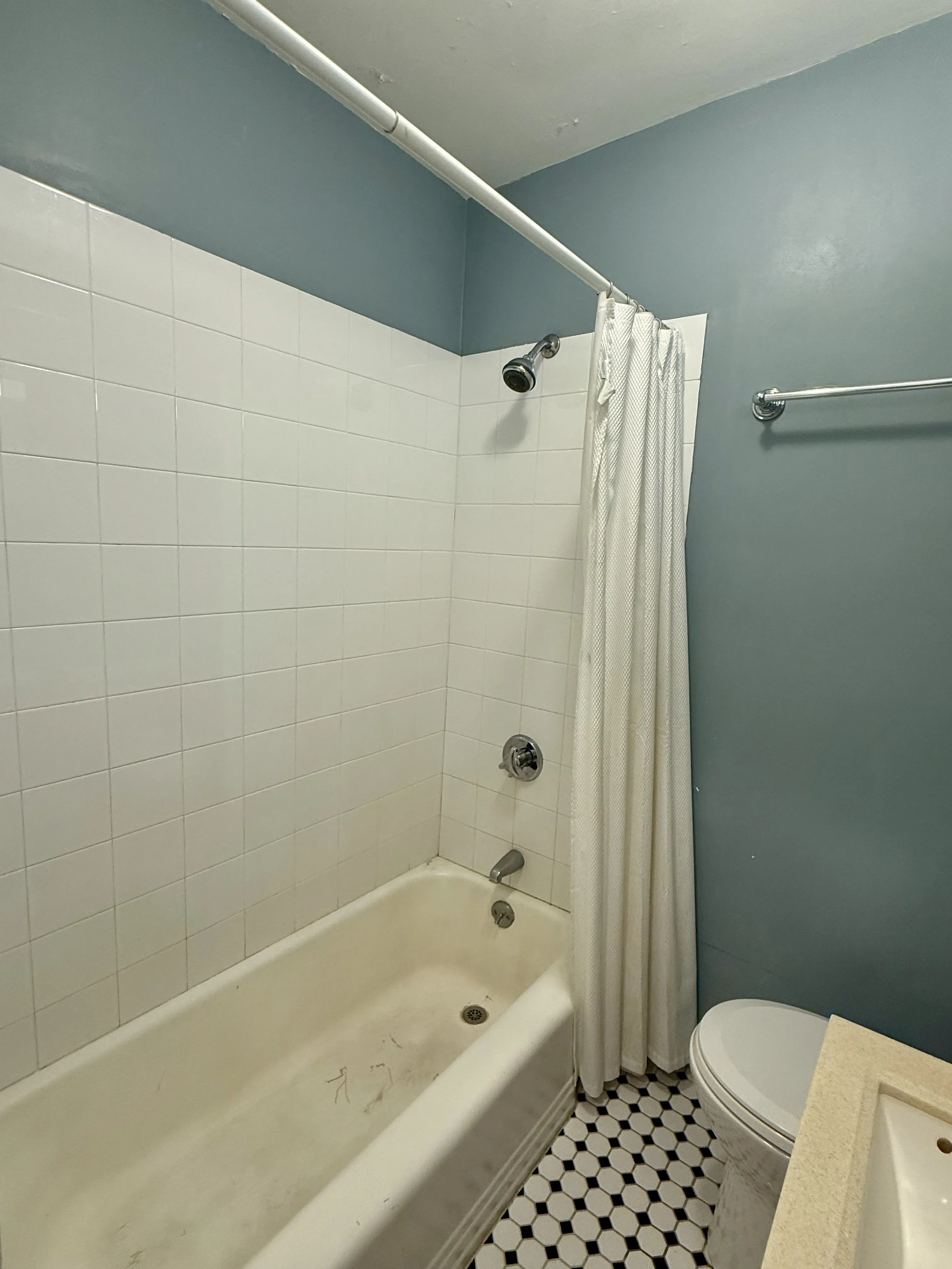 295 Newbury St, Back Bay