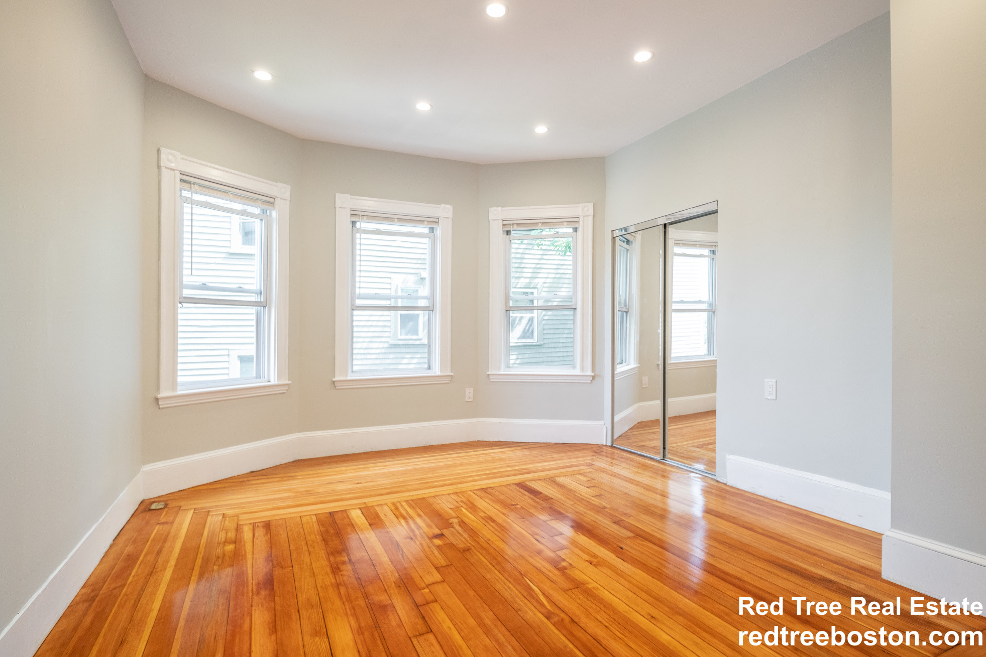 164 Hyde Park Ave, Jamaica Plain