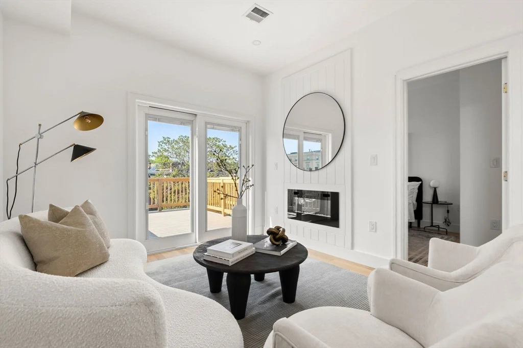 100 Bennington St, East Boston