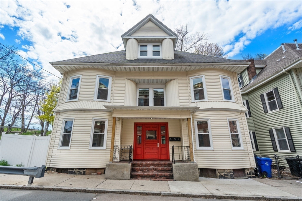 10 Royal St, Allston