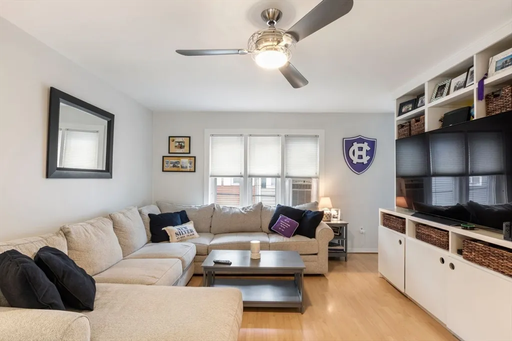 63 Bolton St, South Boston