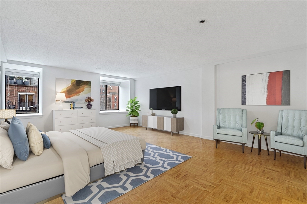 357 Commercial St, Waterfront