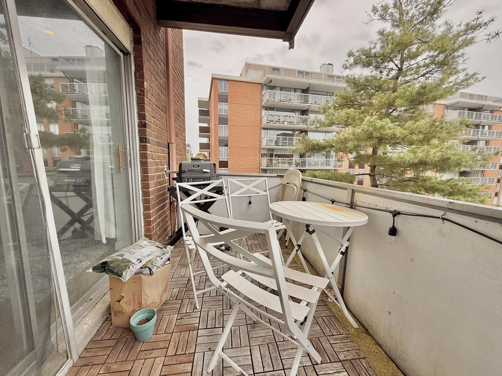 20 Stearns, Coolidge Corner