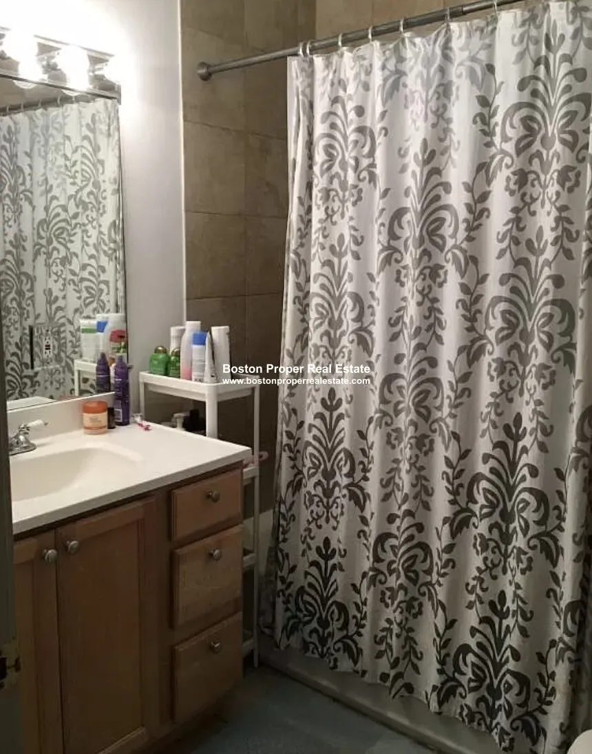 1021 Tremont St, South End