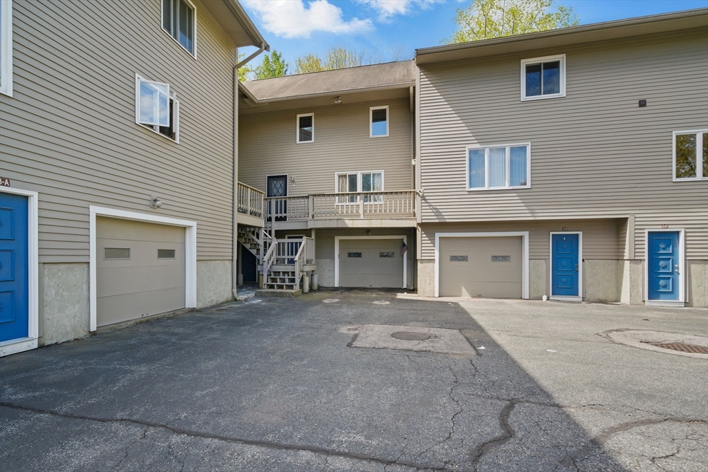 125 Chapin Rd, Hudson