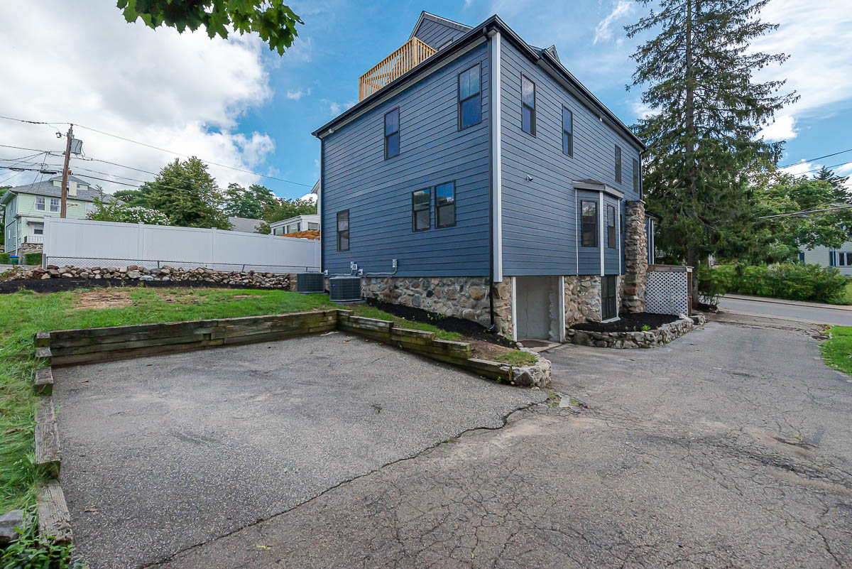 7 bed, 4+ bath apartment for rent at 174 Fulton St Unit 1, Medford — photo 45 of 46