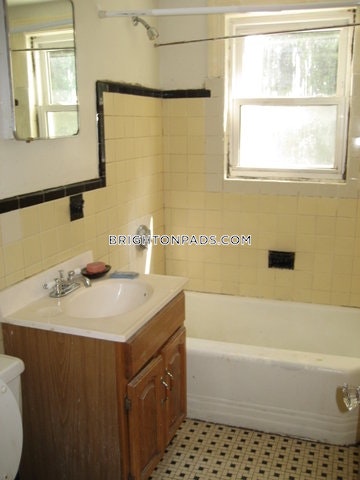 2 bed, 1 bath apartment for rent at 2 Platt Rd Unit 1, Brighton — photo 46 of 49