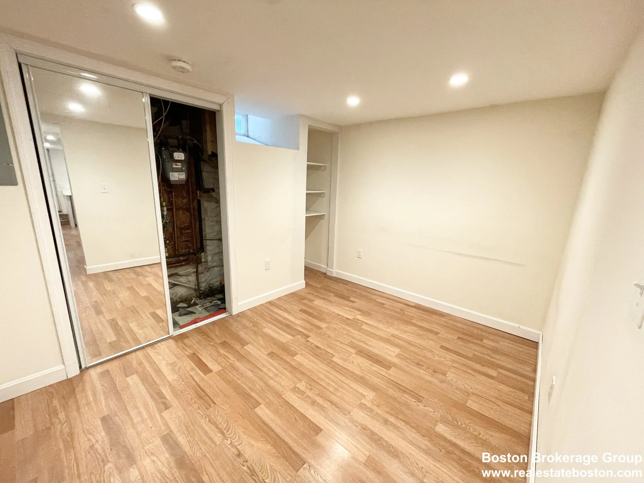 16 Greenwich Park, South End