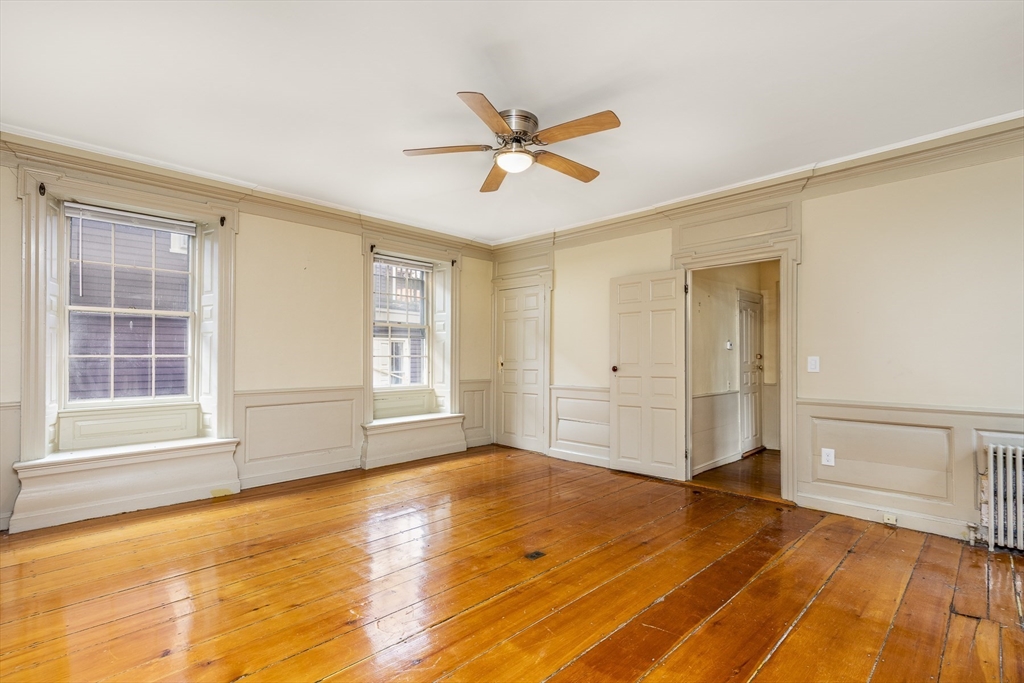 137 Washington, Old Town