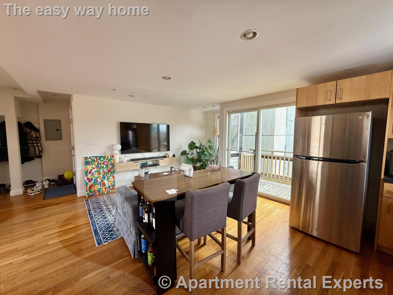 1110 Massachusetts Ave, Harvard Square