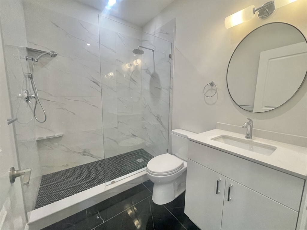 40–A Waverly, Brighton