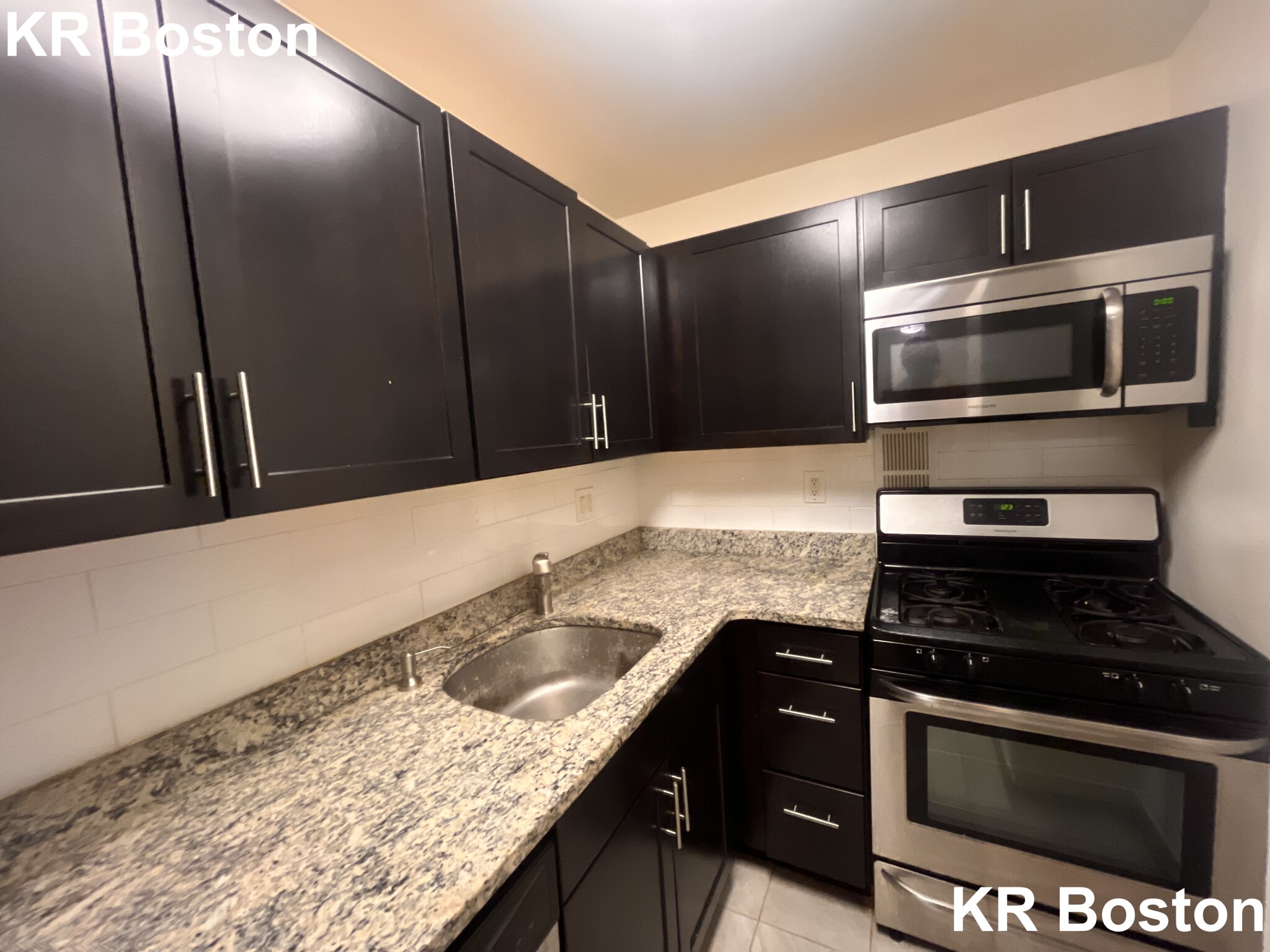 2 bed, 1.5 bath apartment for rent at 175 Freeman St Unit 521, Coolidge Corner — photo 2 of 4