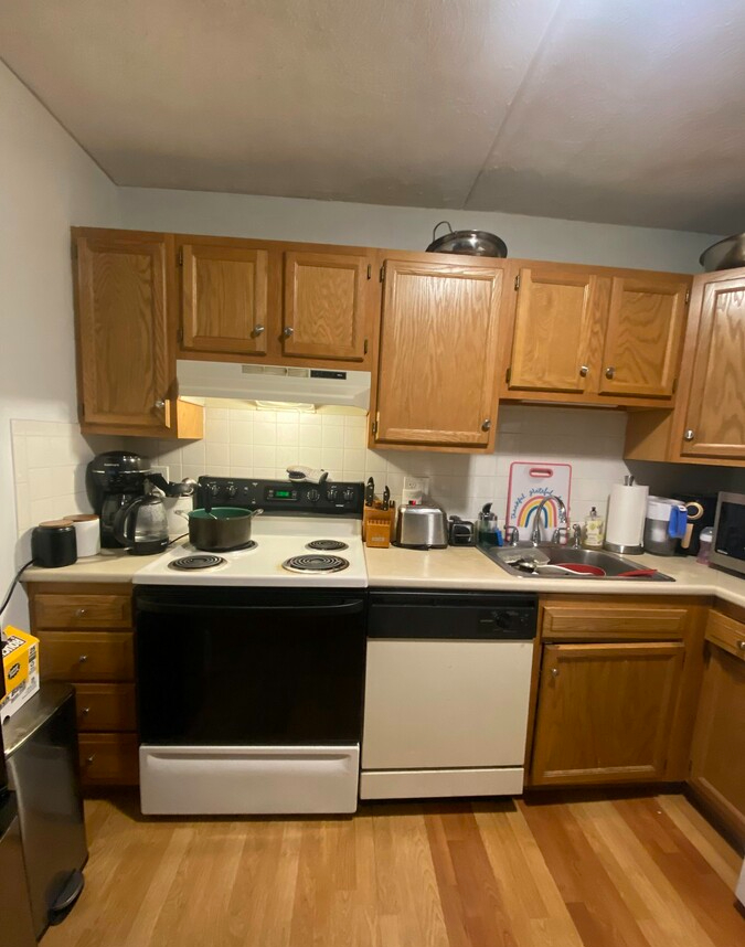 175 Adams St, Nonantum