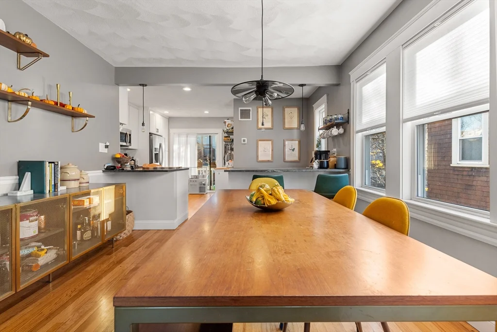 24 Thelma, Dorchester