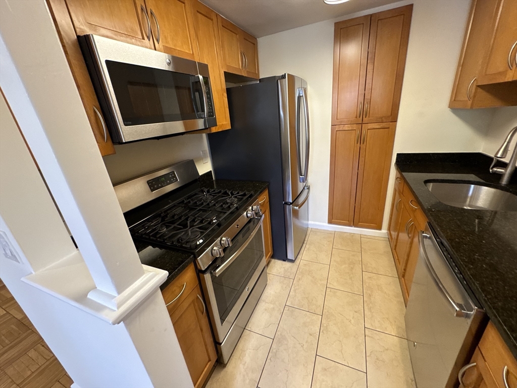 531 Vfw Pkwa, Chestnut Hill