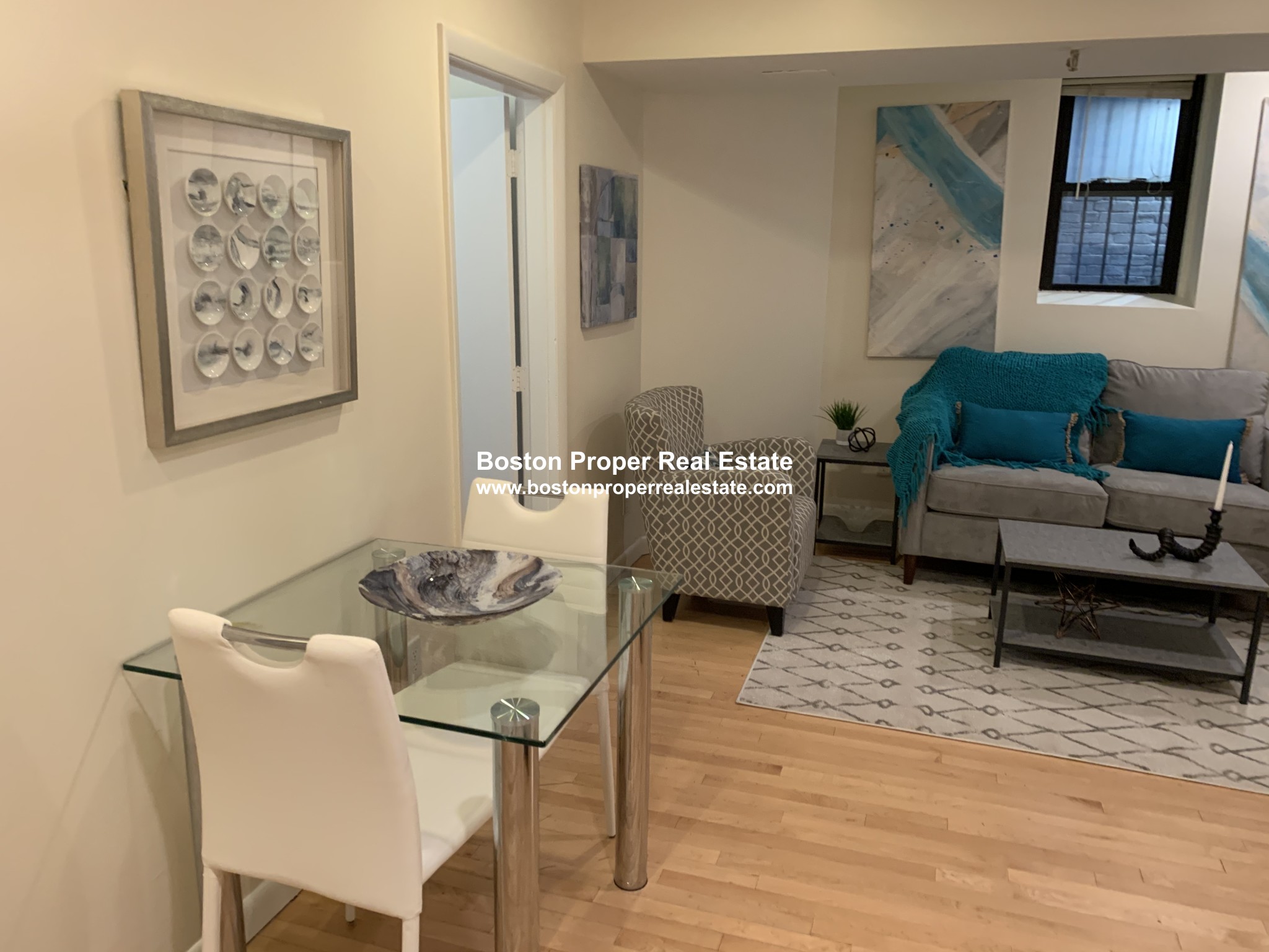 186 Commonwealth Ave, Back Bay