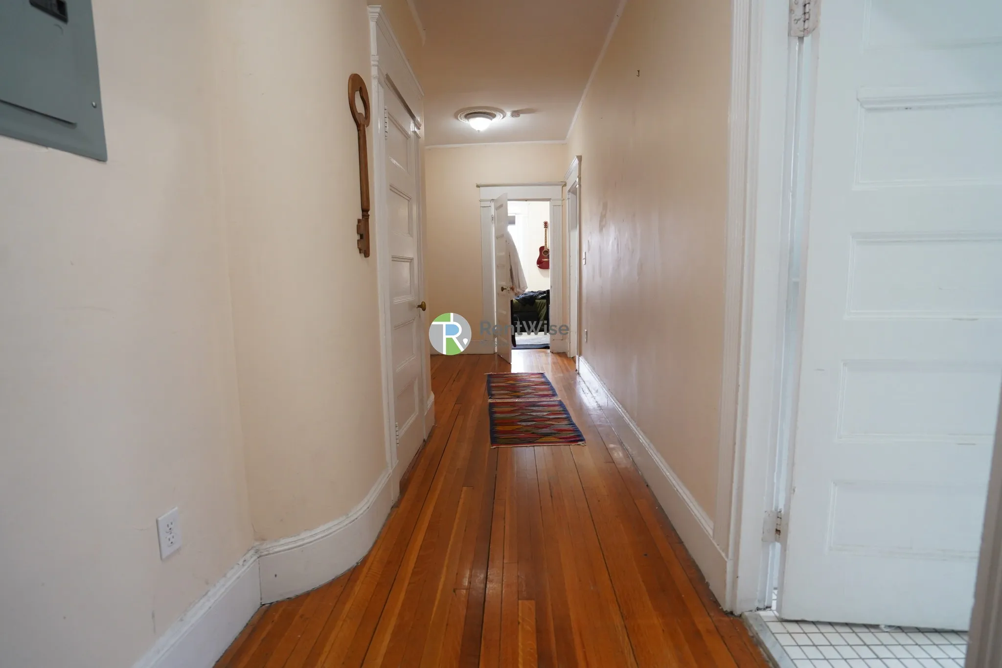 174 Harvard St, Coolidge Corner