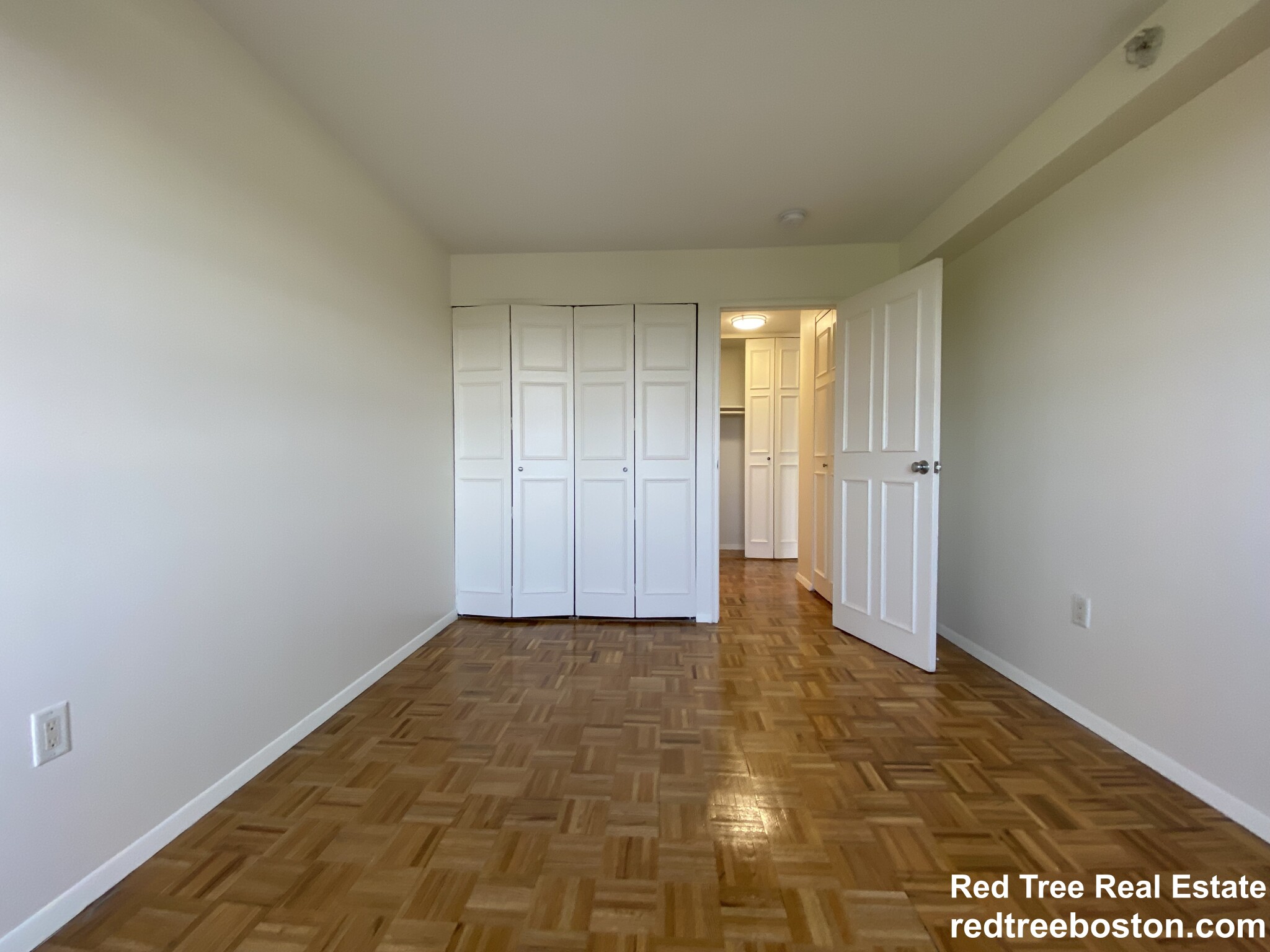 185 Freeman St, North Brookline