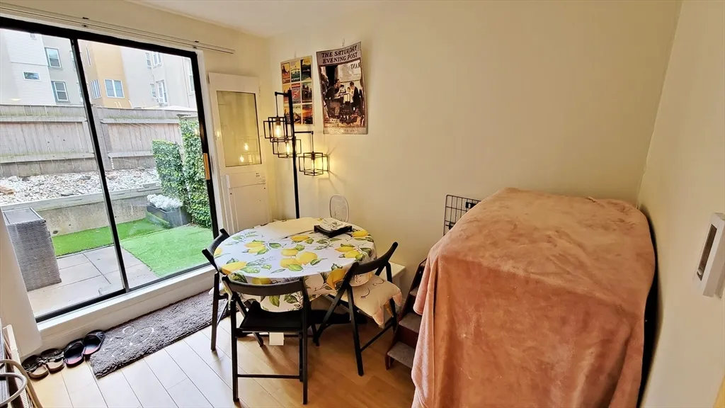 118 Centre St, North Brookline