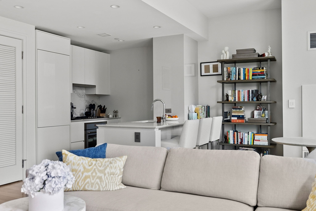 135 Seaport Blvd, Seaport District