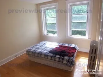 40 Chester St, Allston