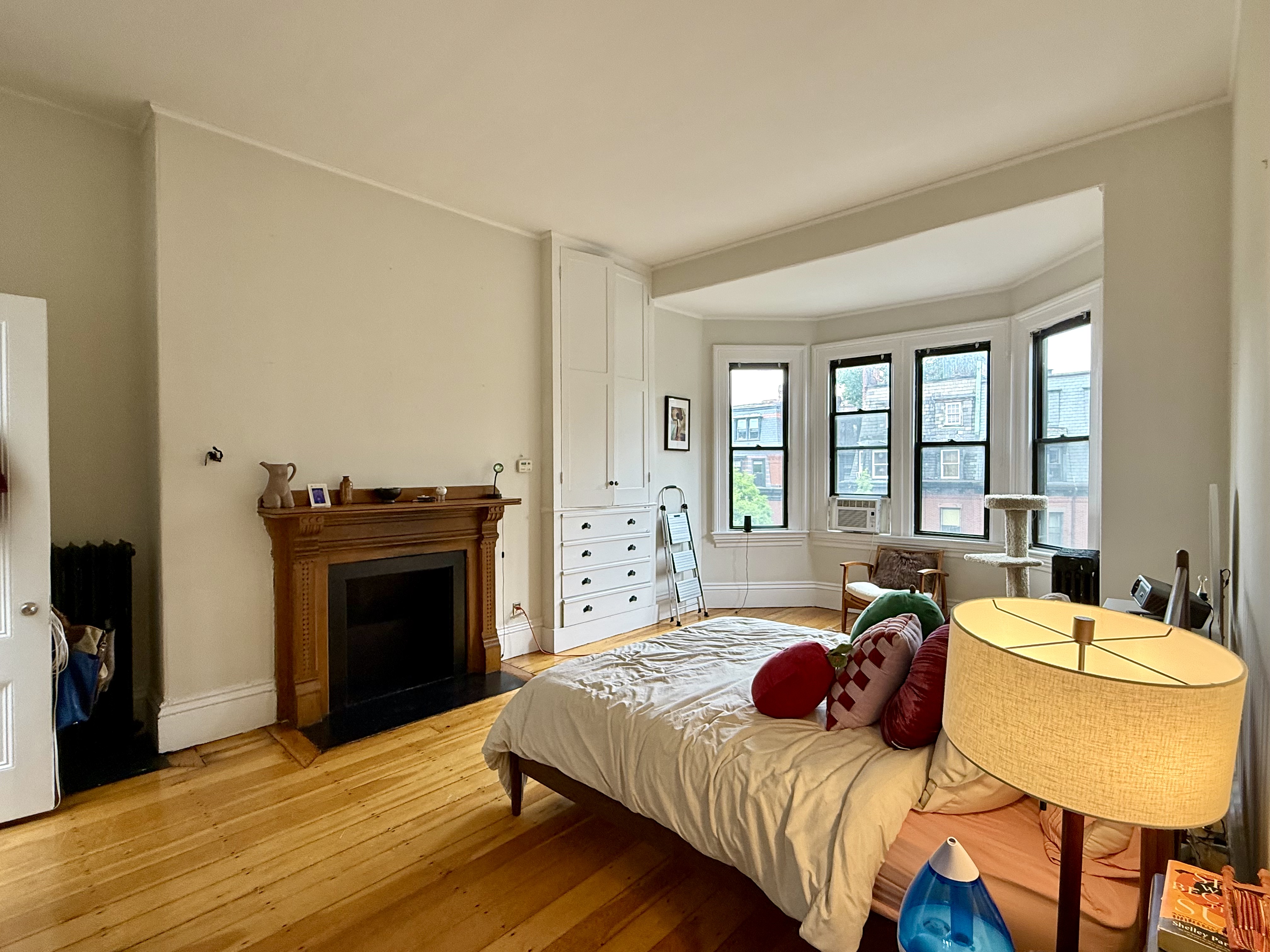 354 Marlborough St, Back Bay