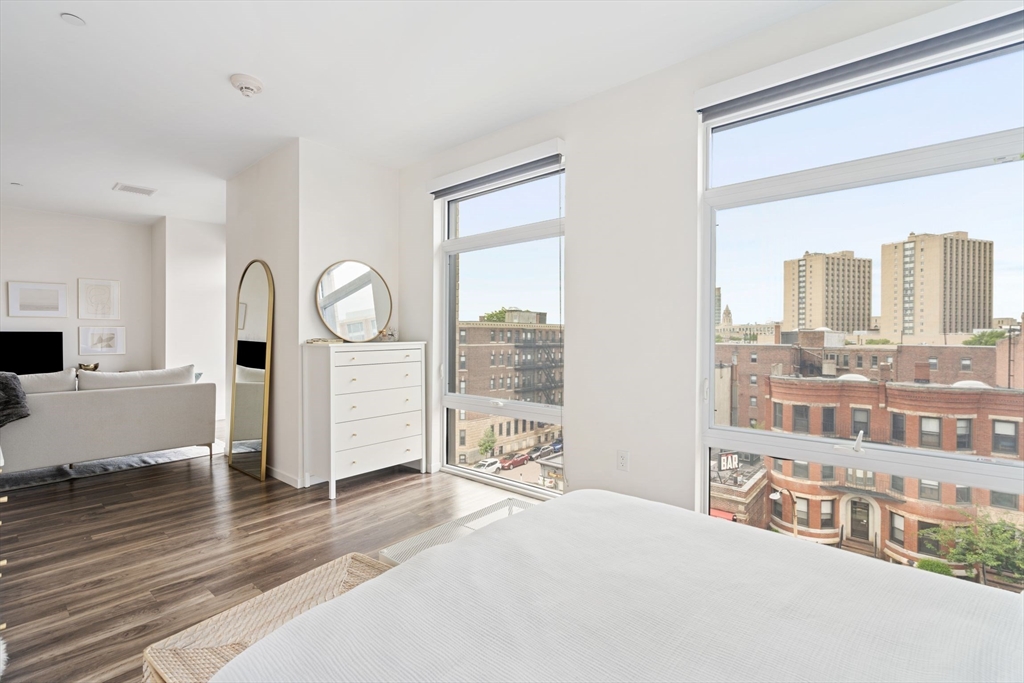 839 Beacon St, Fenway