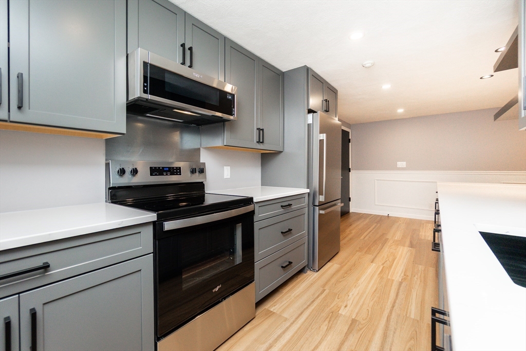 131 Pierce St, Forestdale