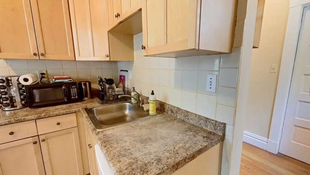 59A Strathmore Rd, Brighton