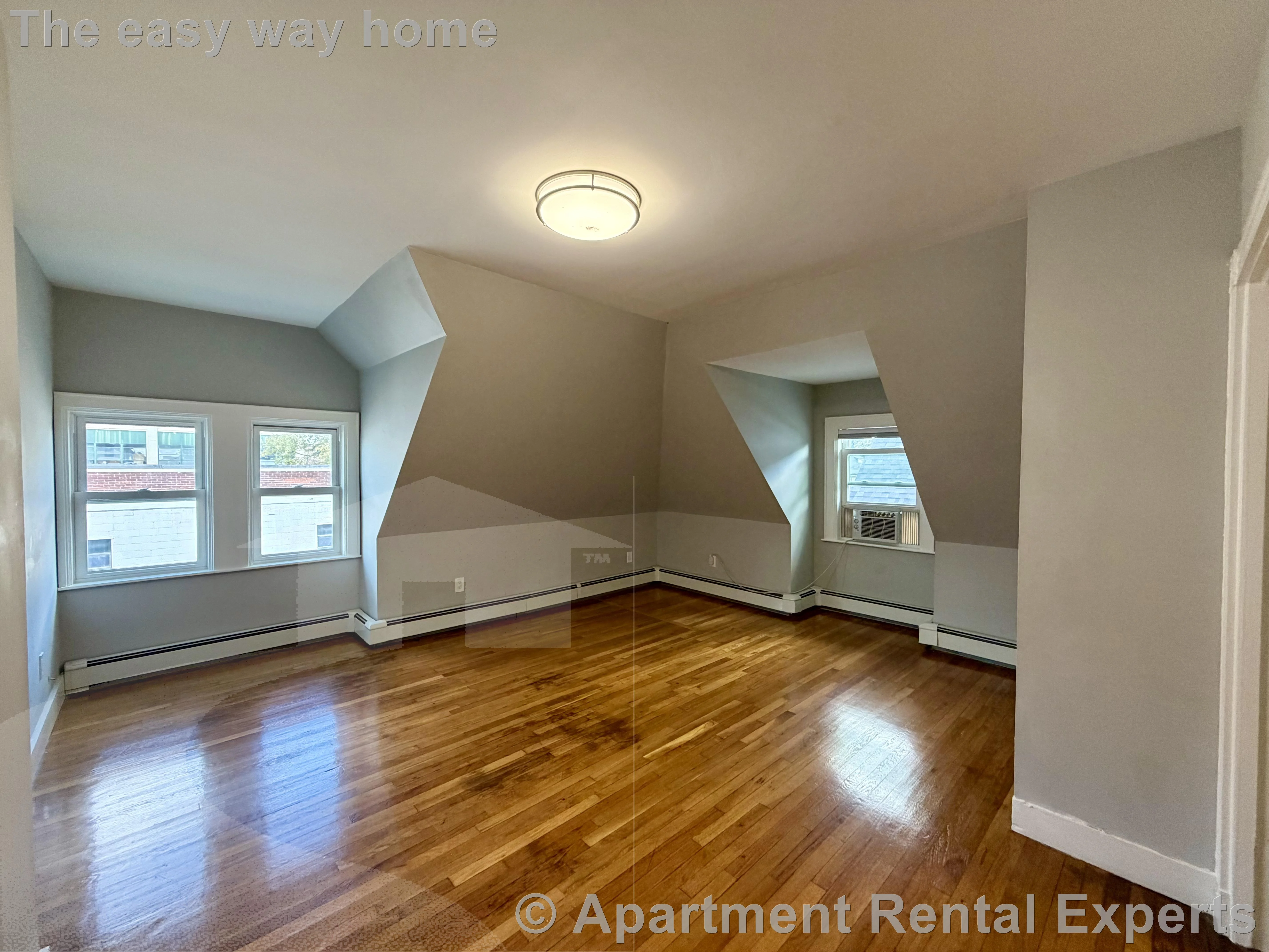 8 Marbury Terr, Jamaica Plain