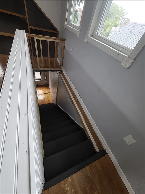 22 Hingham St, Cambridgeport