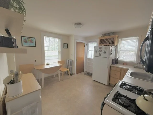 55 Glover Ave, Quincy