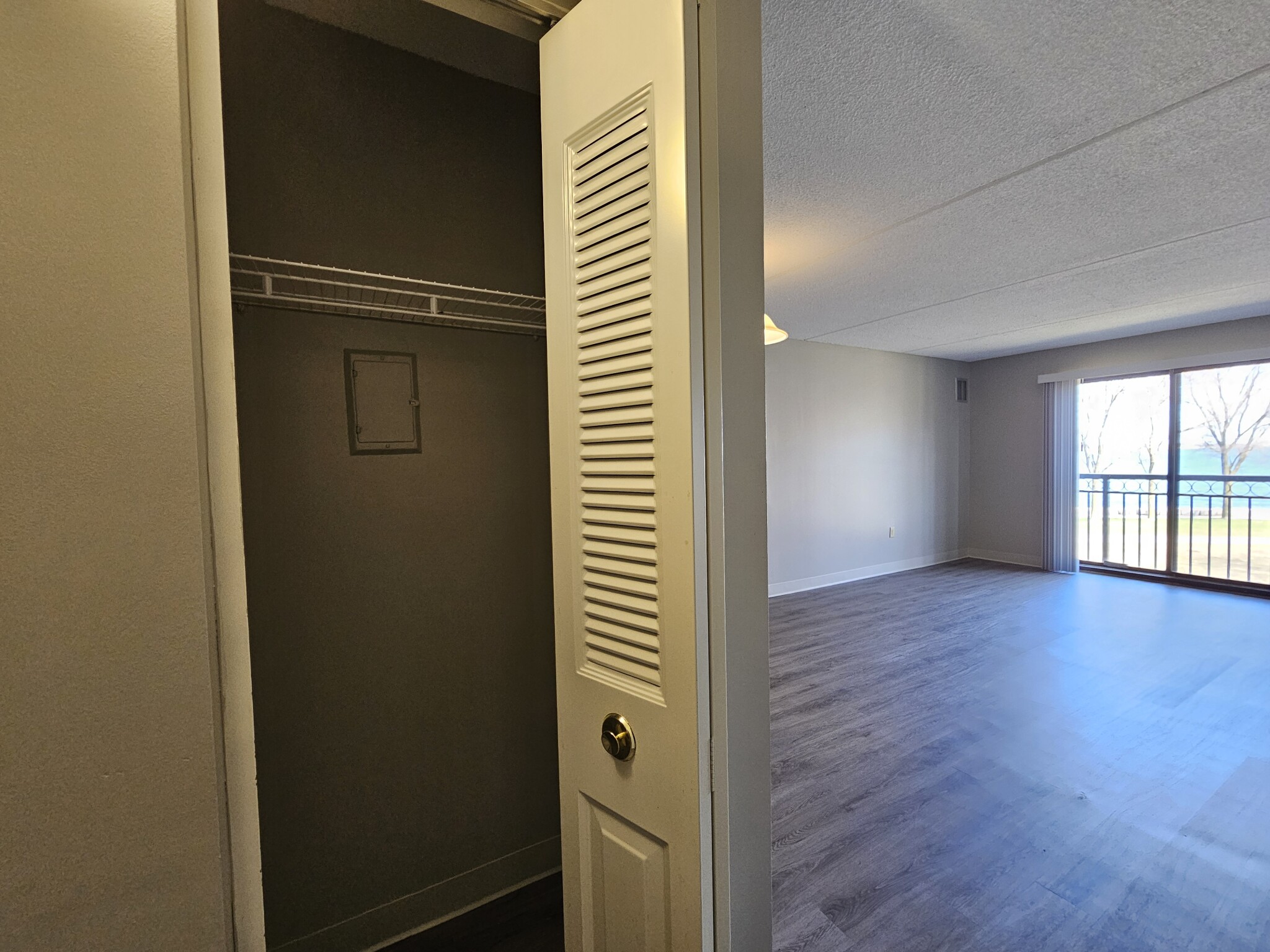 65 North Point Dr, Dorchester