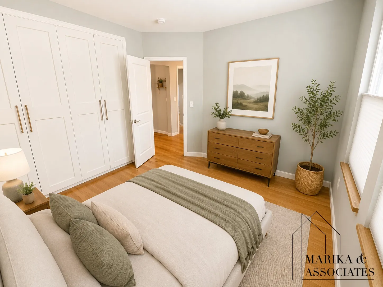 576 Lagrange St, West Roxbury