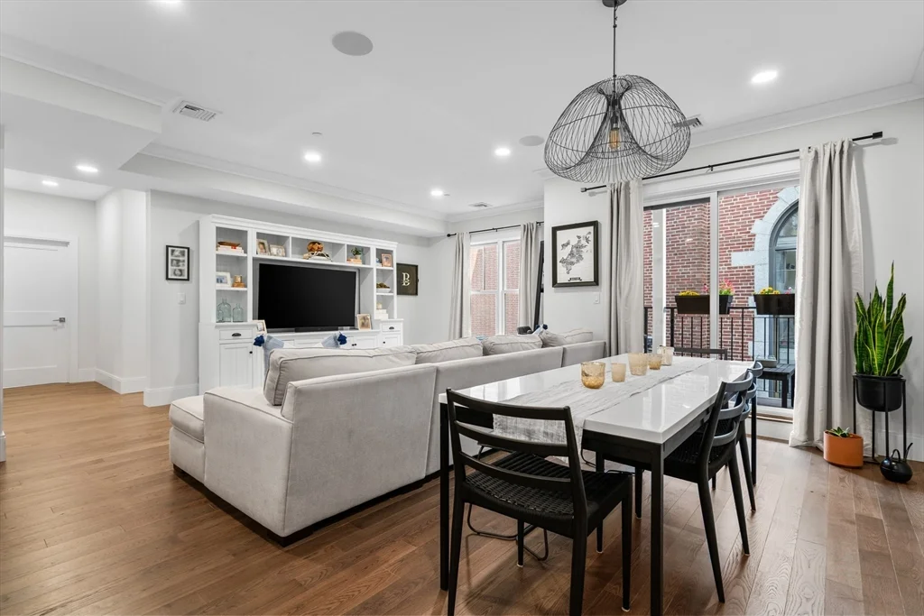 10-14 Sydney St, Dorchester