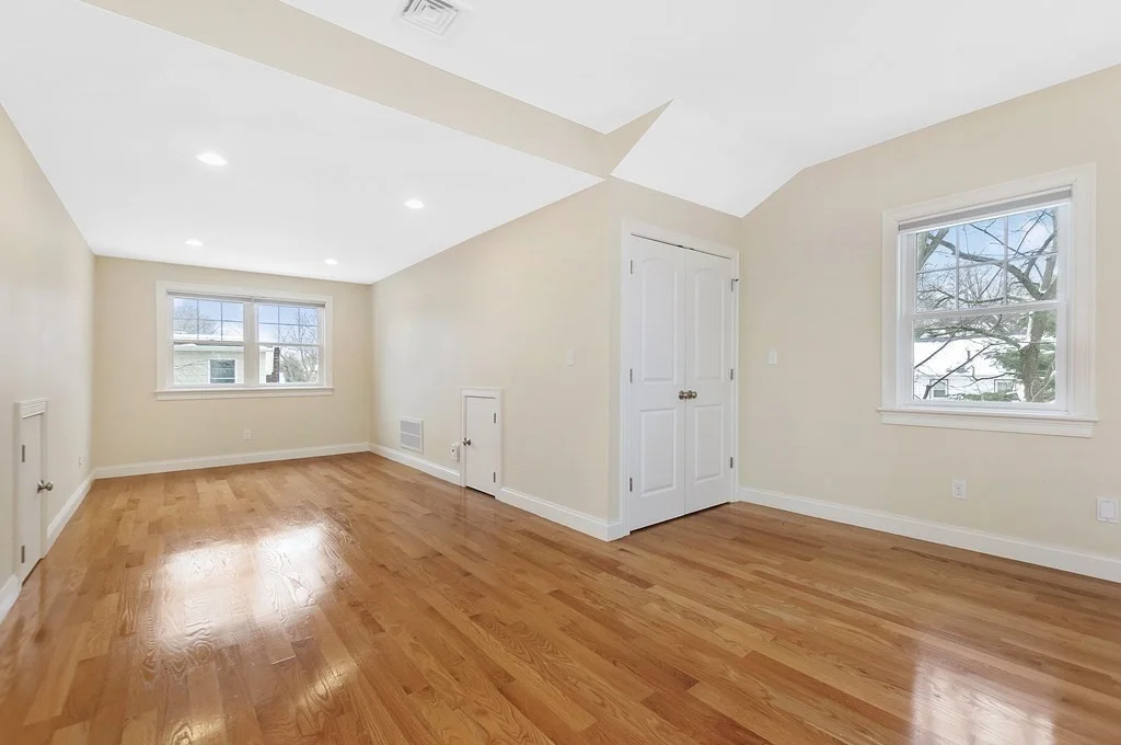 68 Waverley Ave, Newton Corner