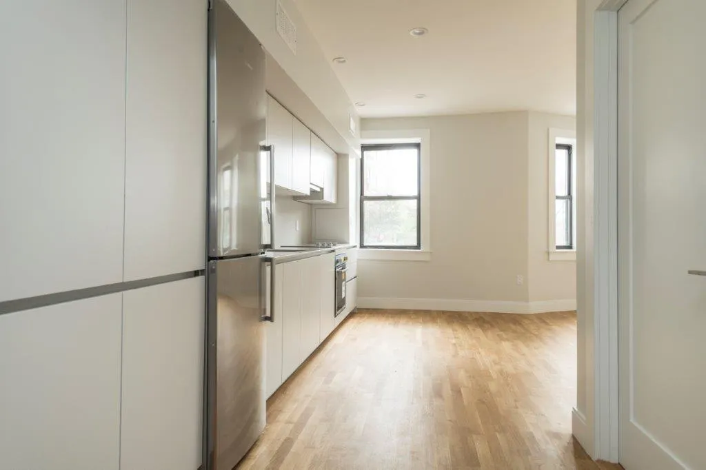 123 Highland Ave, Winter Hill