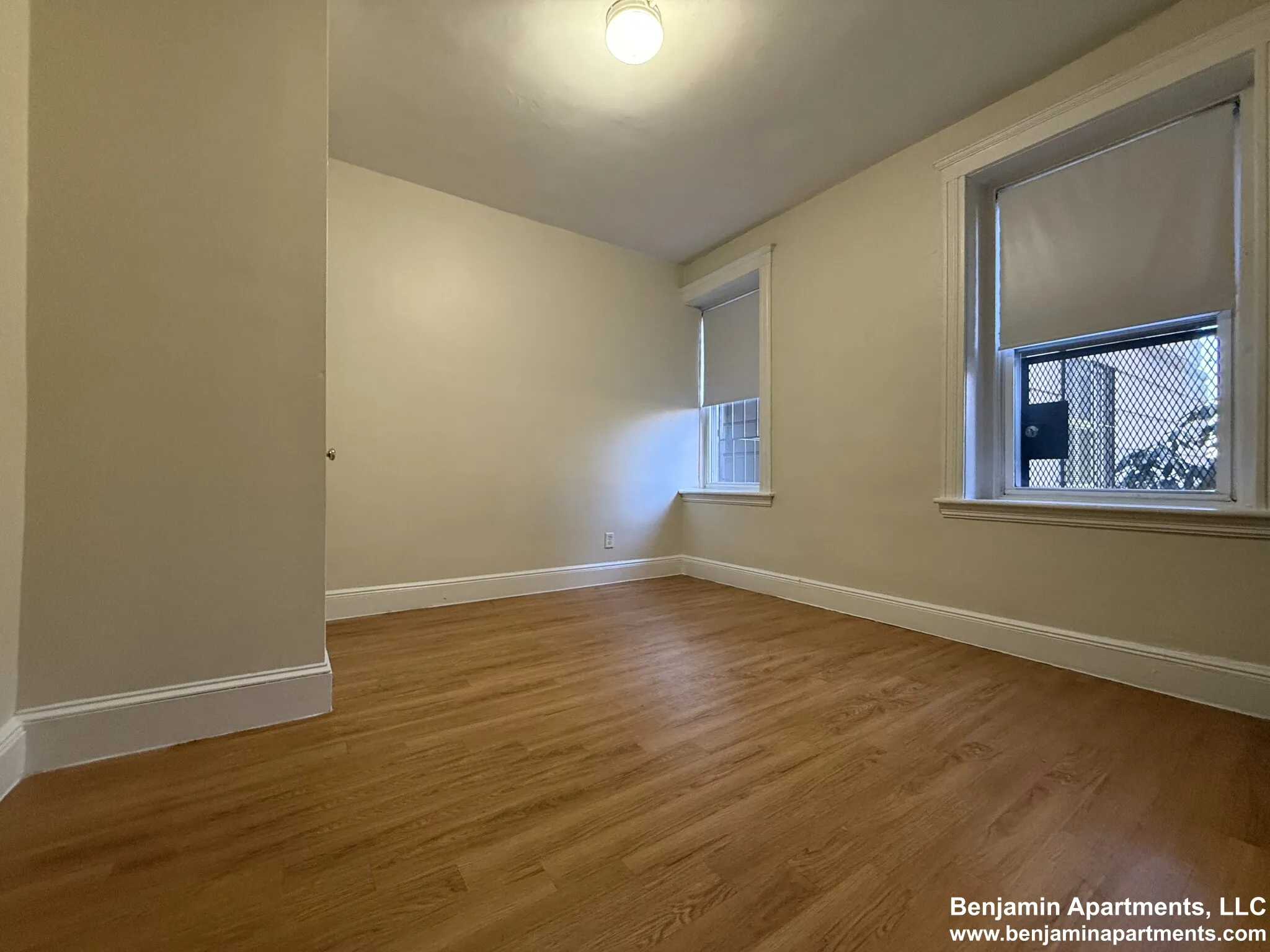 1810 Commonwealth Ave, Brighton