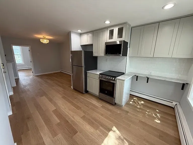 655 East 7th St, South Boston