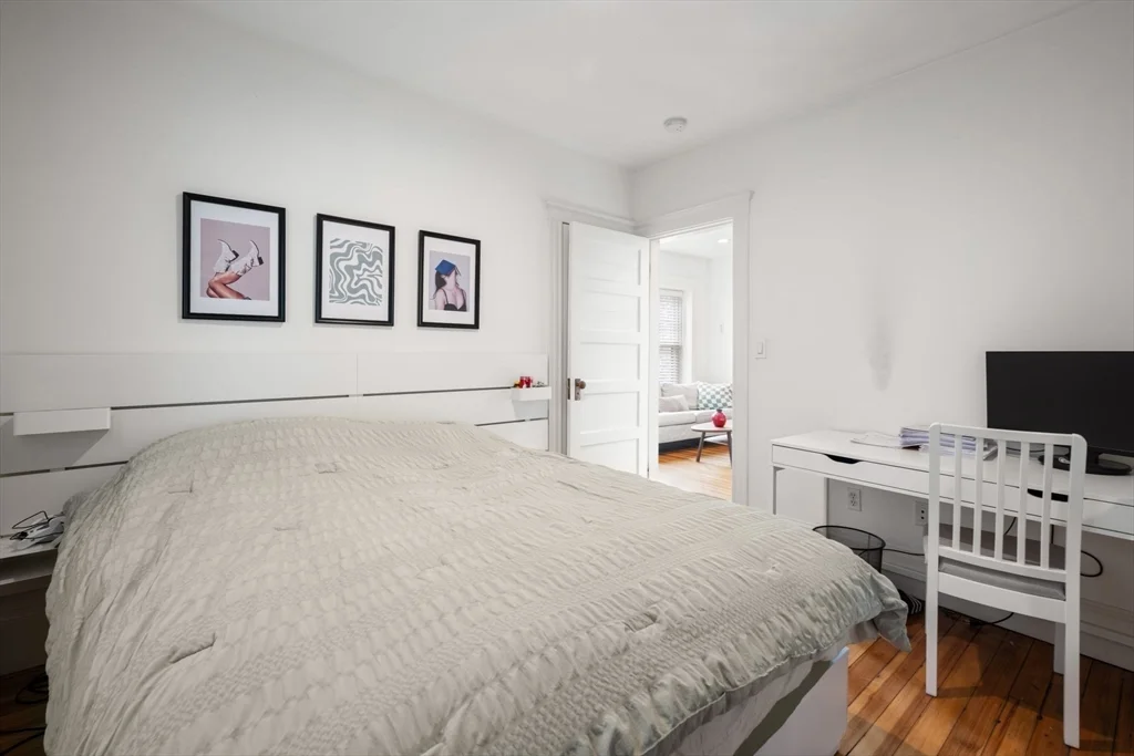 10 Bowdoin St, Neighborhood Nine