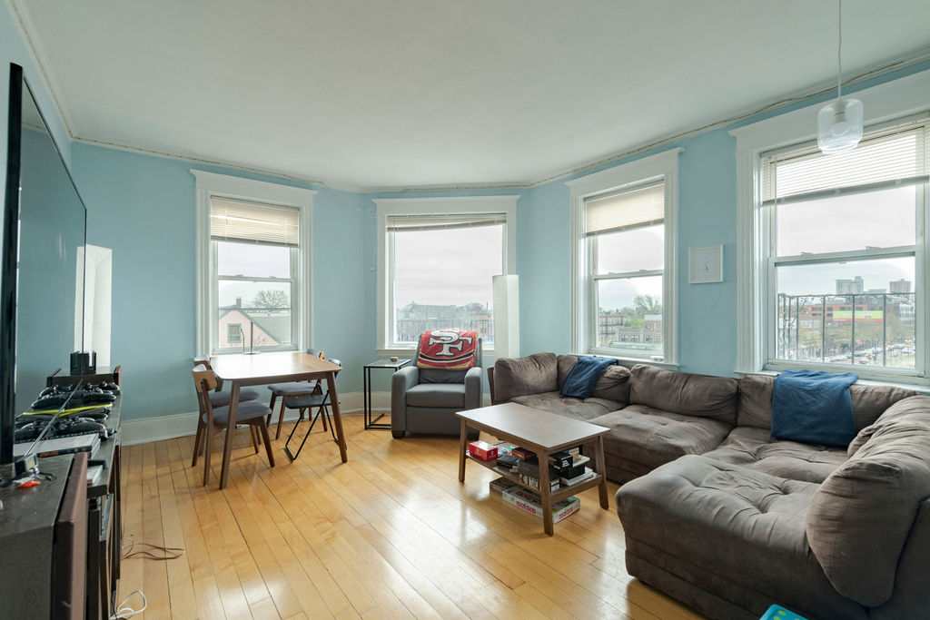 2 bed, 1 bath apartment for rent at 178 Brighton Ave Unit 15, Brighton — photo 1 of 9