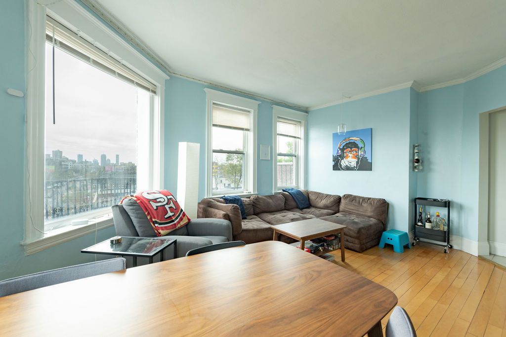 2 bed, 1 bath apartment for rent at 178 Brighton Ave Unit 15, Brighton — photo 2 of 9