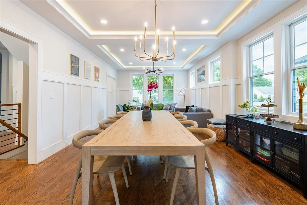 19 Shute Path, Newton Center